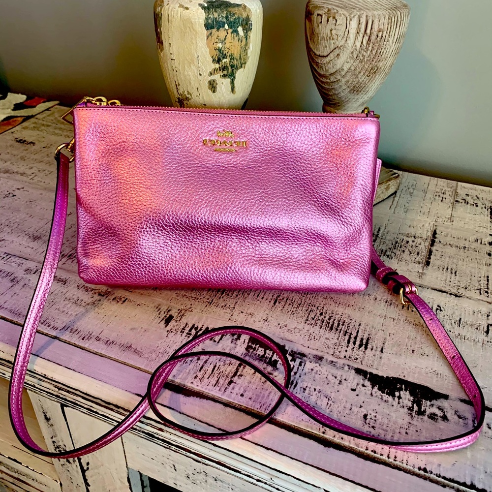 AUTHENTIC COACH PINK METALLIC CROSS BODY CLUTCH